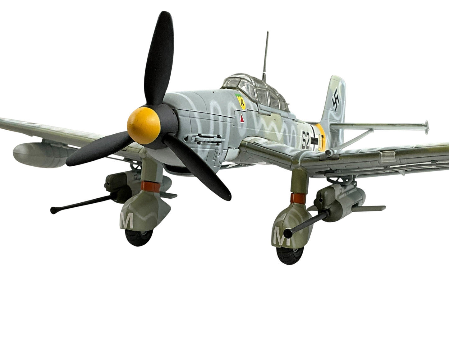 1/48 Franklin Mint/Armour (B11E183) Junkers JU87-D5 Stuka (S2+T) 2/Tone Grey Winter Camo w/GAD Spray Can Snow "Operation Barbarosa" 1943 Sturzkampfgeschwader 77 (III/StG-77) Deutsch Reich's Luftwaffe (Limited Edition)