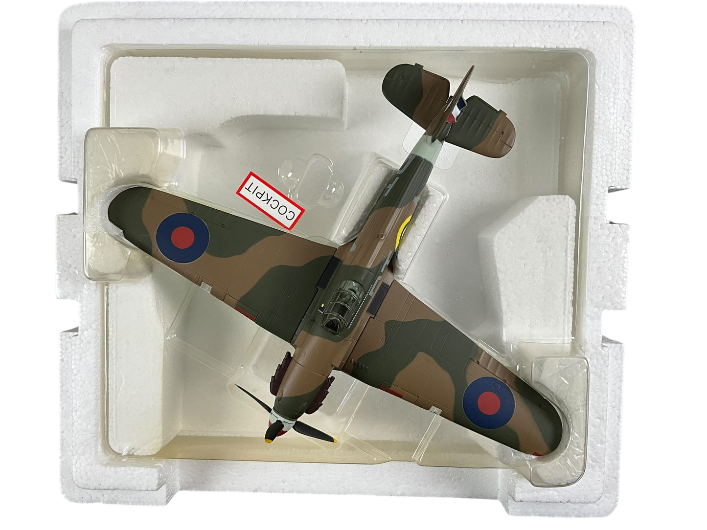 1/48 Franklin Mint/Armour (B11B575) Hawker Hurricane MK.I (V6864 / DT+A) flown by "Battle of Britain' Ace (27 Kills) Robert Stanford Tuck, 257 "Burma" Sqdn, R.A.F. (Limited Edition)