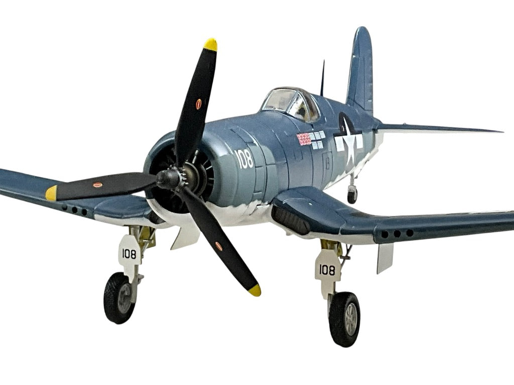 1/48 Armour/Franklin Mint (98059) Chance Vought F4U Corsair (108) flown by WWII Ace G.L.Holowell (8 Kills) VMF11 "DEVIL DOGS" U.S.M.C. (Limited Edition)