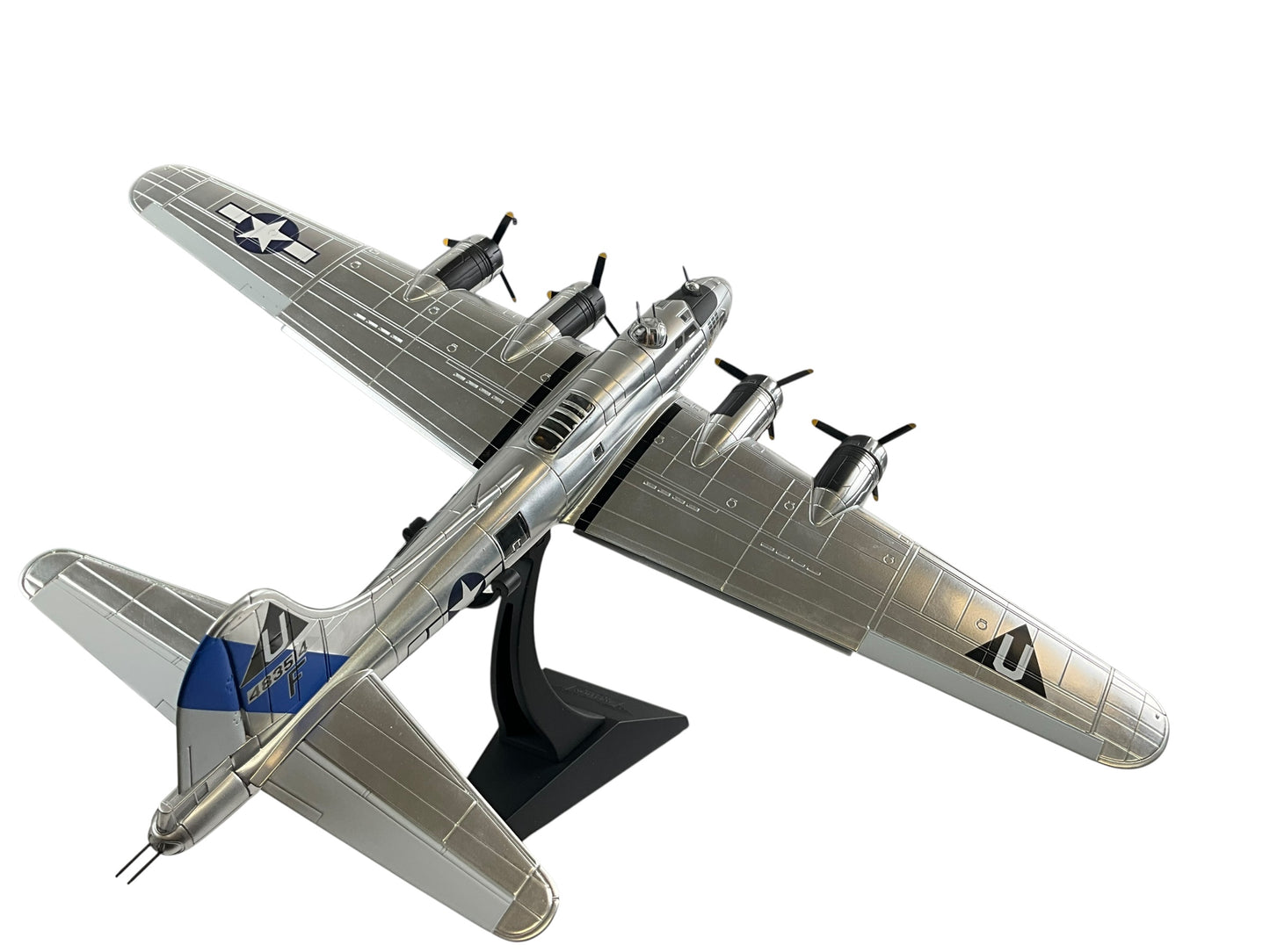 1/72 Corgi (AA33307) Boeing B17G (44-83514) "Sentimental Journey" Commemorative Air Force, Arizona Wing, Mesa, Arizona (Limited Edition #1242 of Only 1530)