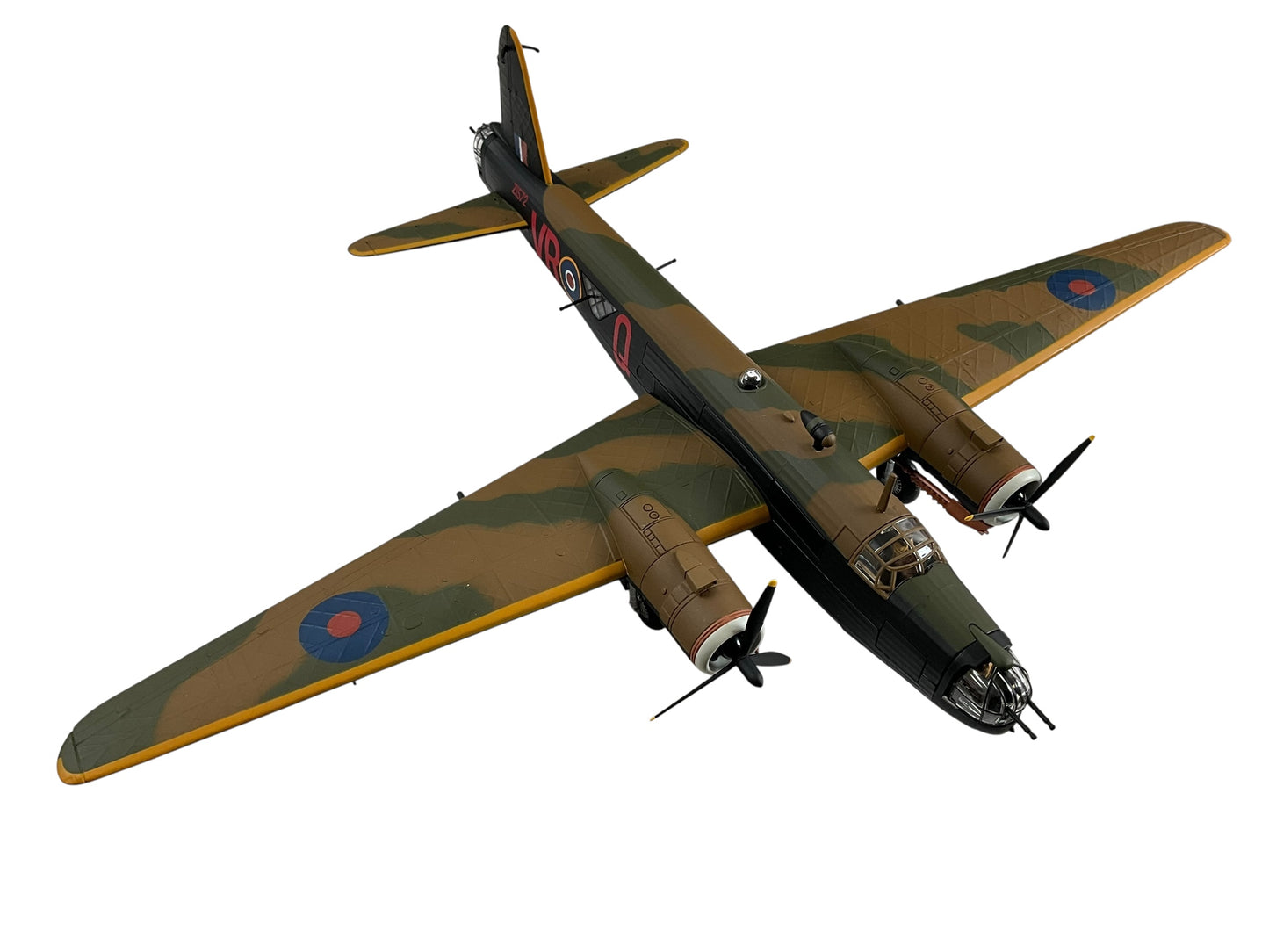 1/72 Corgi (AA345803) Vickers Wellington Mk.III (Z1572 / VR+Q) 419 "Moose" Sqdn R.C.A.F. Mildenhall, Suffolk May 1942 (Limited Edition #0785 of ONLY 1600)