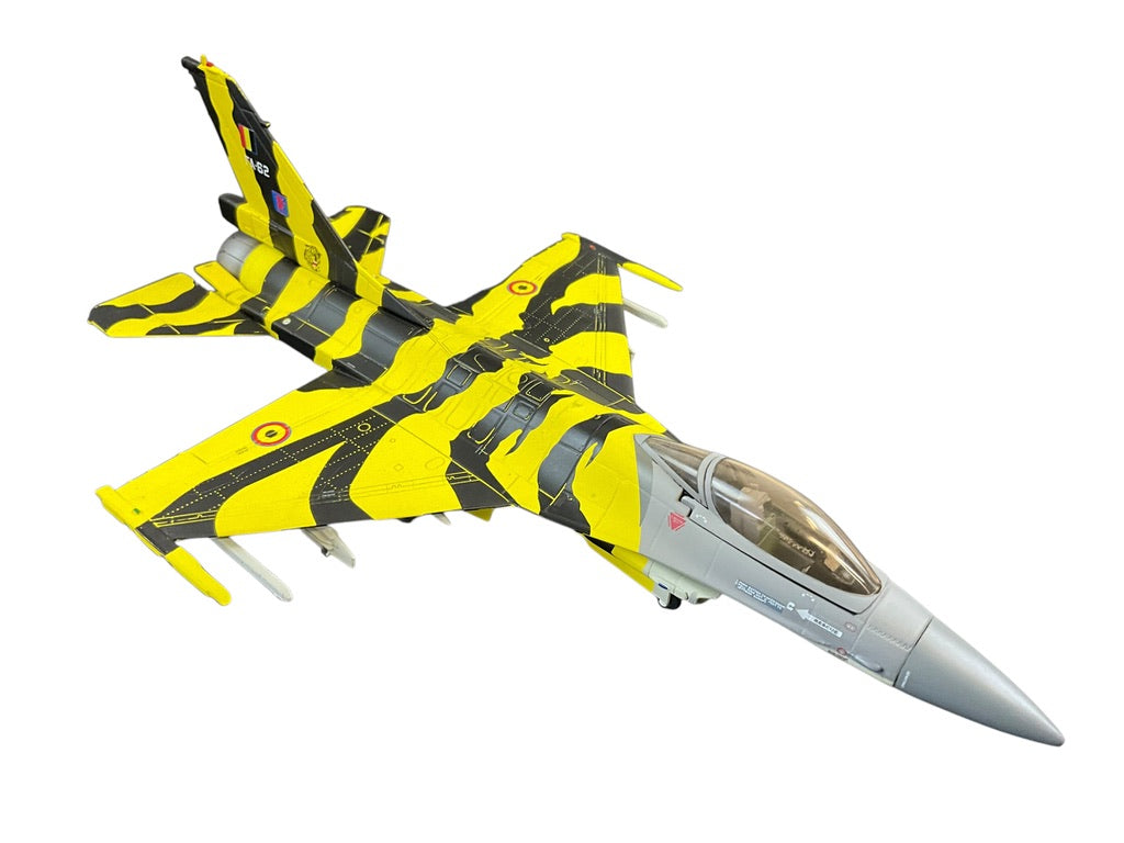 e1/72 Dragon Wings (50039) Lockheed Martin F16A (Viper) Fighting Falcon (FA-62) 25th Anniversary NATO "Tiger Meet" 1986 Livery - Belgian Air Forc (Limited Edition)