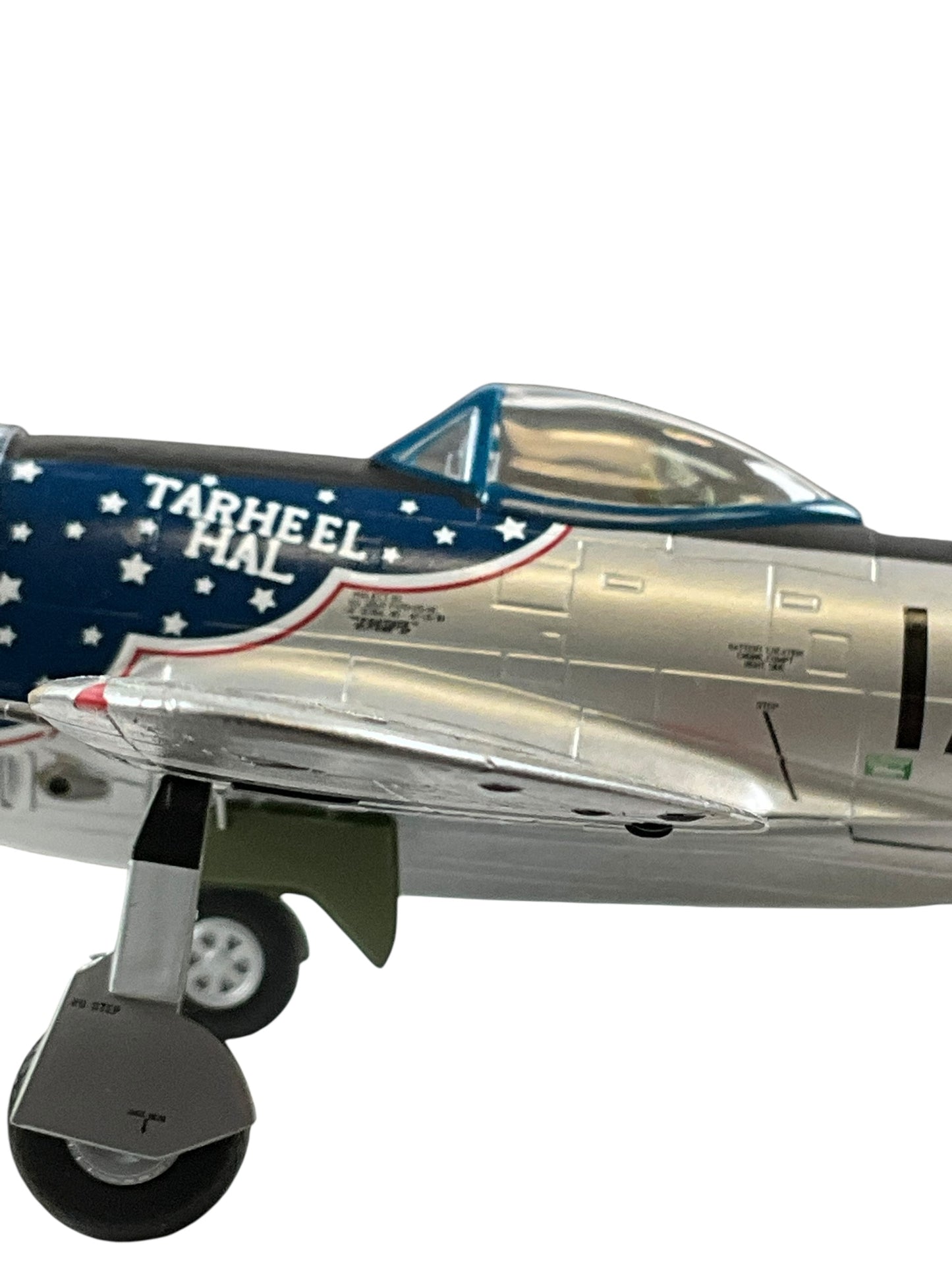 1/48 Armour/Franklin Mint (98150) Republic P47D Thunderbolt (IA+N - 433240) "Tarheel Hal" WWII,. U.S.A.A..F. (Limited Edition.