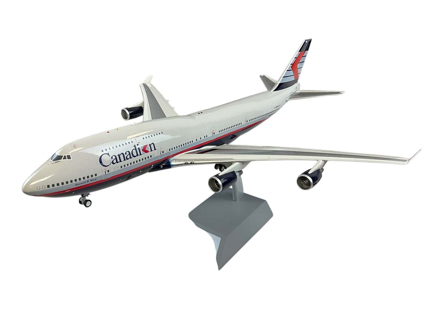 1/200 (Inflight200) B-Models (BP-744-100) Boeing B747-475 (C-GMWW) " Maxwell W. Ward " Boeing's 100th B747-400" 1st CDN "Chevron" Livery - Canadian Airlines International (Limited Edition)