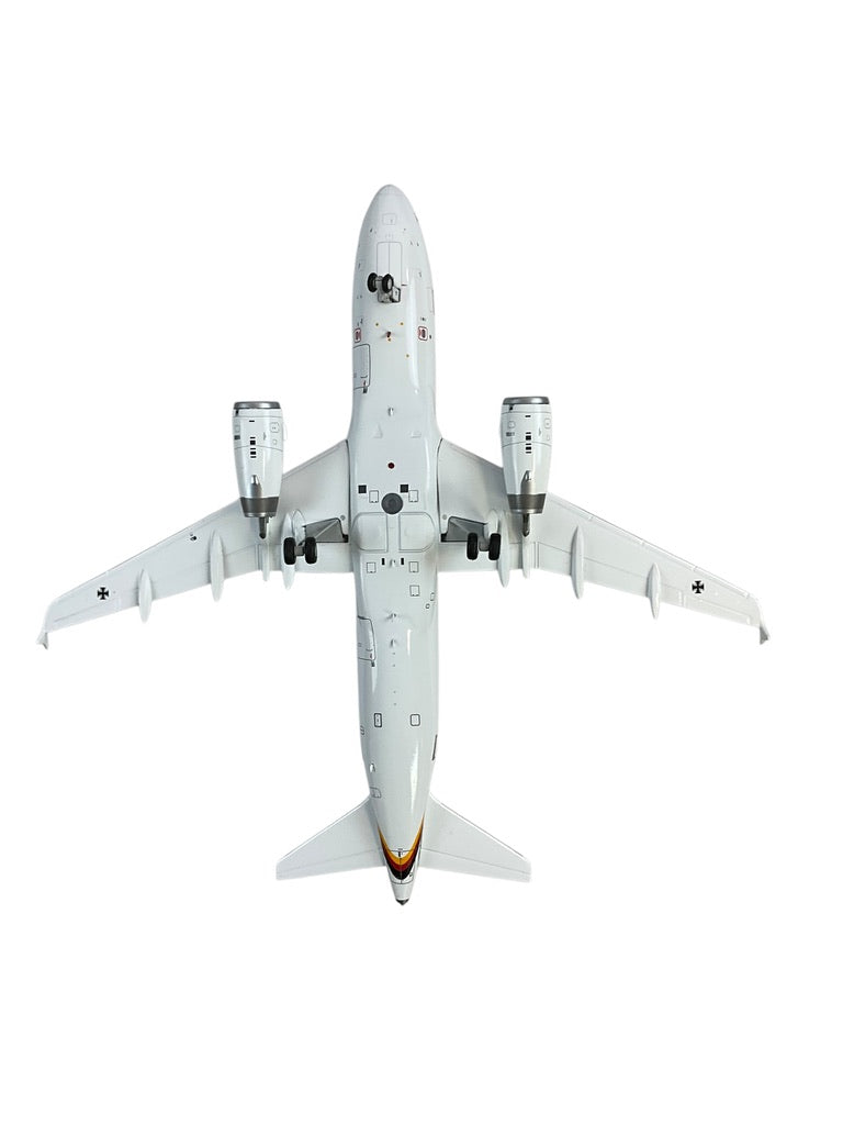 1/200 JC200 (LH2247) Airbus A319-133CJ (15-01) - BundesRepublic Deutschland - Deutsch Bundes Luftwaffe (Limited Edition)