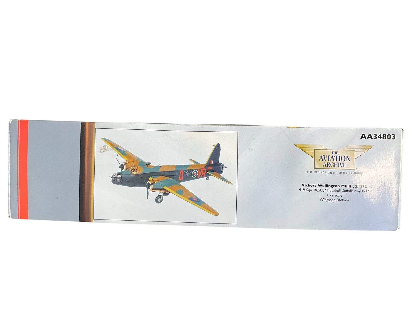 1/72 Corgi (AA345803) Vickers Wellington Mk.III (Z1572 / VR+Q) 419 "Moose" Sqdn R.C.A.F. Mildenhall, Suffolk May 1942 (Limited Edition #0785 of ONLY 1600)