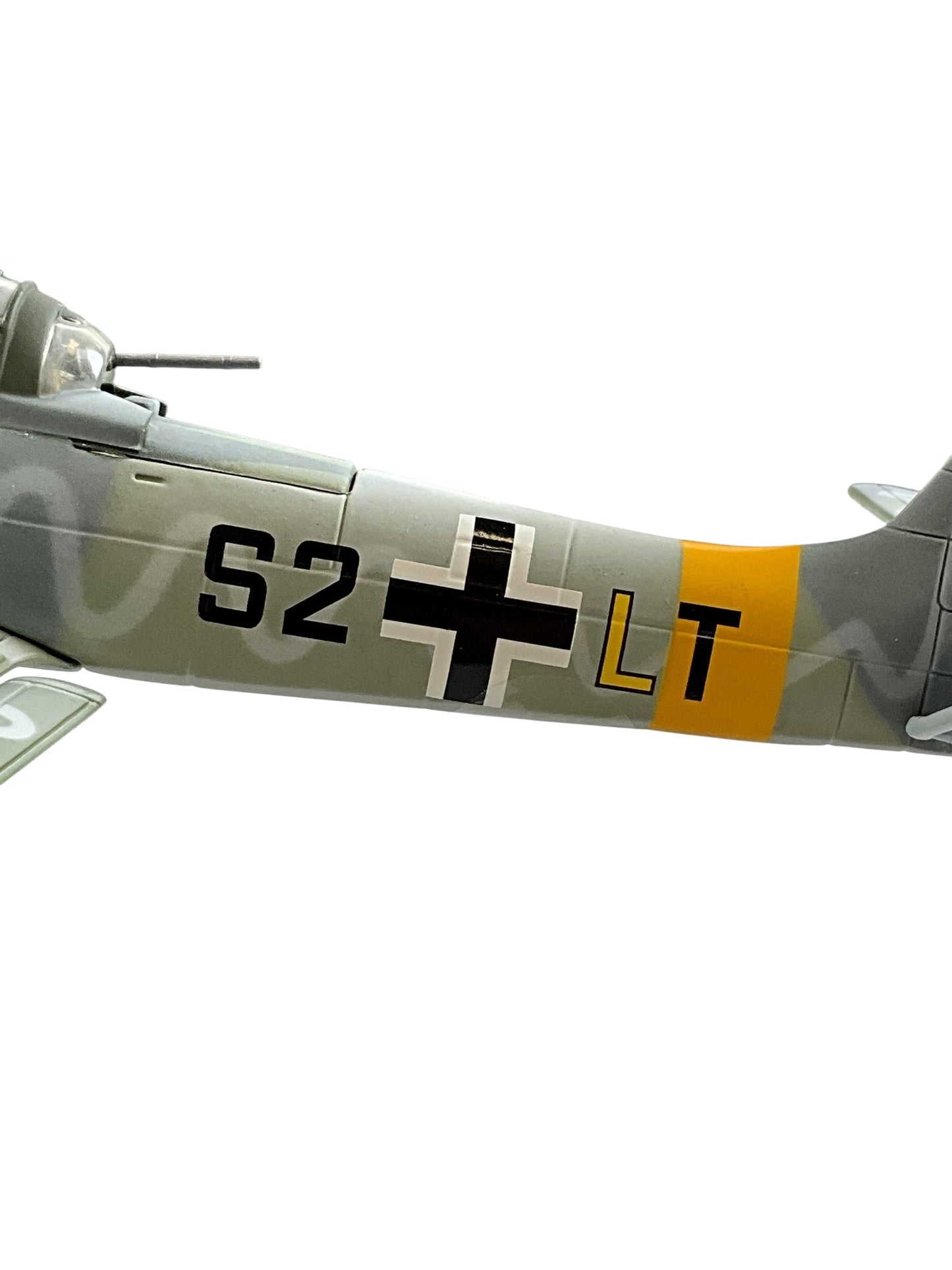 1/48 Franklin Mint/Armour (B11E183) Junkers JU87-D5 Stuka (S2+T) 2/Tone Grey Winter Camo w/GAD Spray Can Snow "Operation Barbarosa" 1943 Sturzkampfgeschwader 77 (III/StG-77) Deutsch Reich's Luftwaffe (Limited Edition)