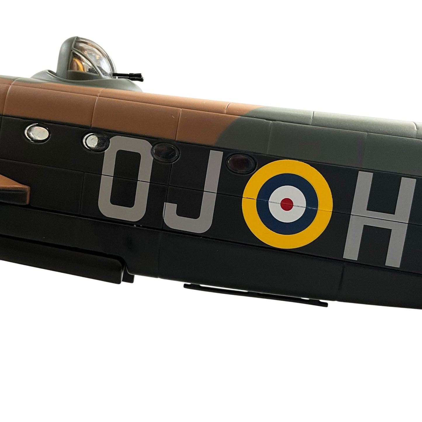 1/72 Corgi (AA39502) Short Stirling MK.I (BF372 /OJ+H) flown by F/SGT Rawdon ‘Ron’ Middelton V.C., 149 Sqdn R.A.F. (Limited Edition #1556 of Only 2200)