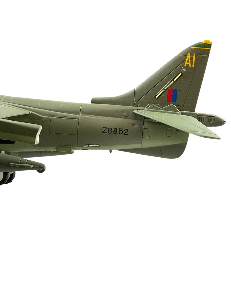 1/48 Armour/Franklin Mint (98053) BaE (British Aerospace) Harrier GR Mk.7 (ZG852) 20th SQN. (Reserve), " Deeds Not Words" R.A.F. (limited Edition)