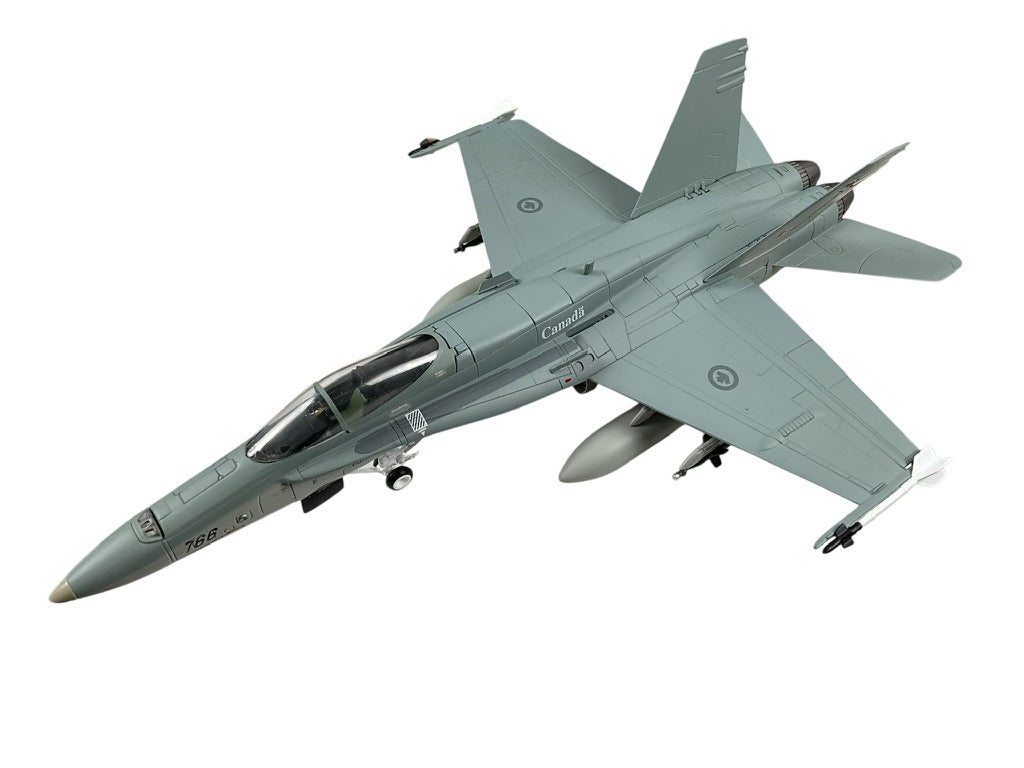 1/48 FRANKLIN-MINT (B11E123) McDONNELL-DOUGLAS CF188 HORNET (188766) Low Vis Blue-Gray Camoflage Livery 1st CAD,CFB Baden/Soelingen Germany 439 SabreTooth Tiger Sqdn 1991 - Later 416,441 & 409 Sqdn -CANADIAN ARMED FORCES (LIMITED EDITION #154 of ONLY 250)
