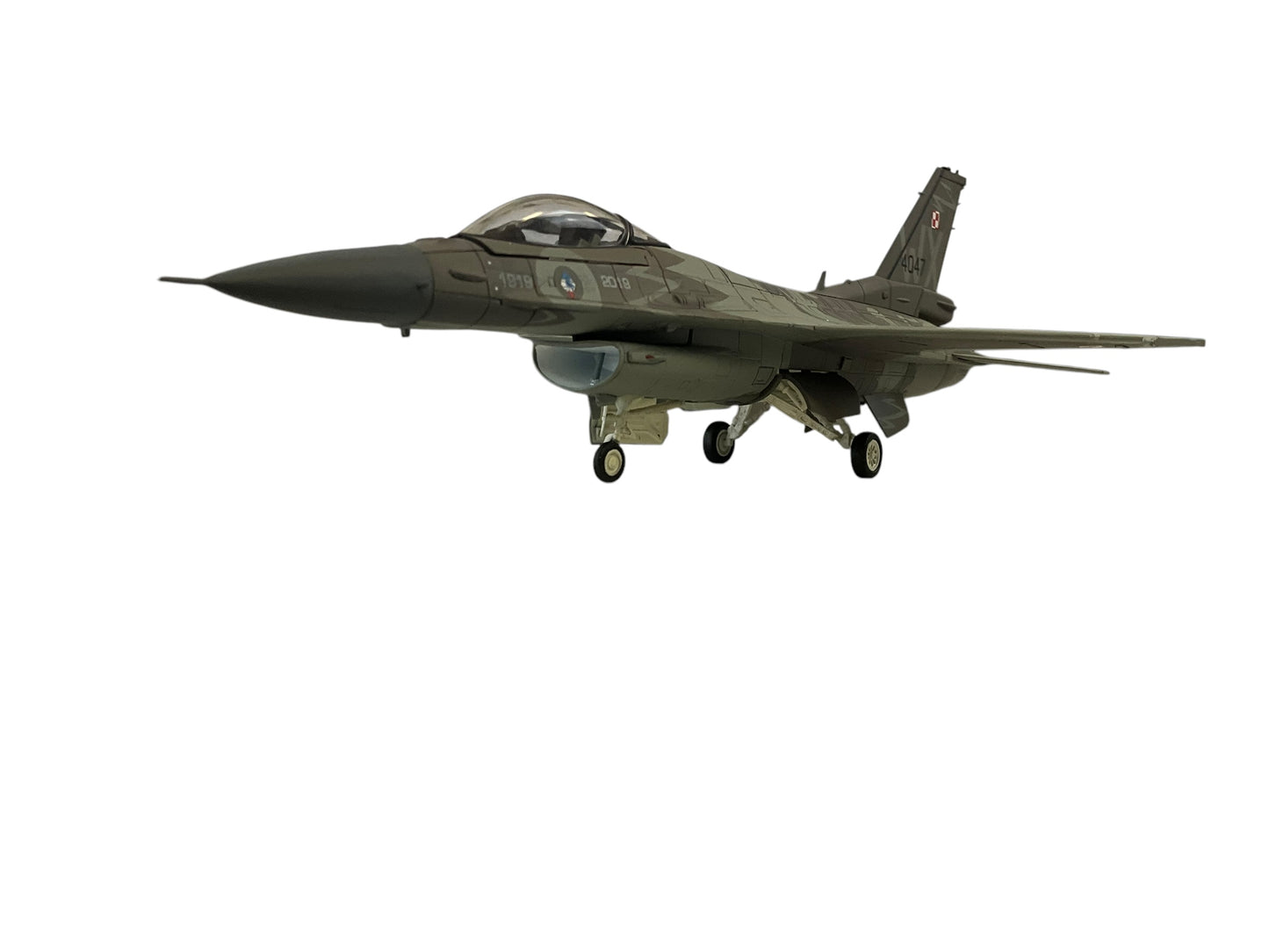 1/72 HobbyMaster (HA3886) Lockheed F16C Raven (4047) "100th Anniversary of the Polish Air Force" 302nd FS, Polish Air Force Dec 2019 (Limited Edition)