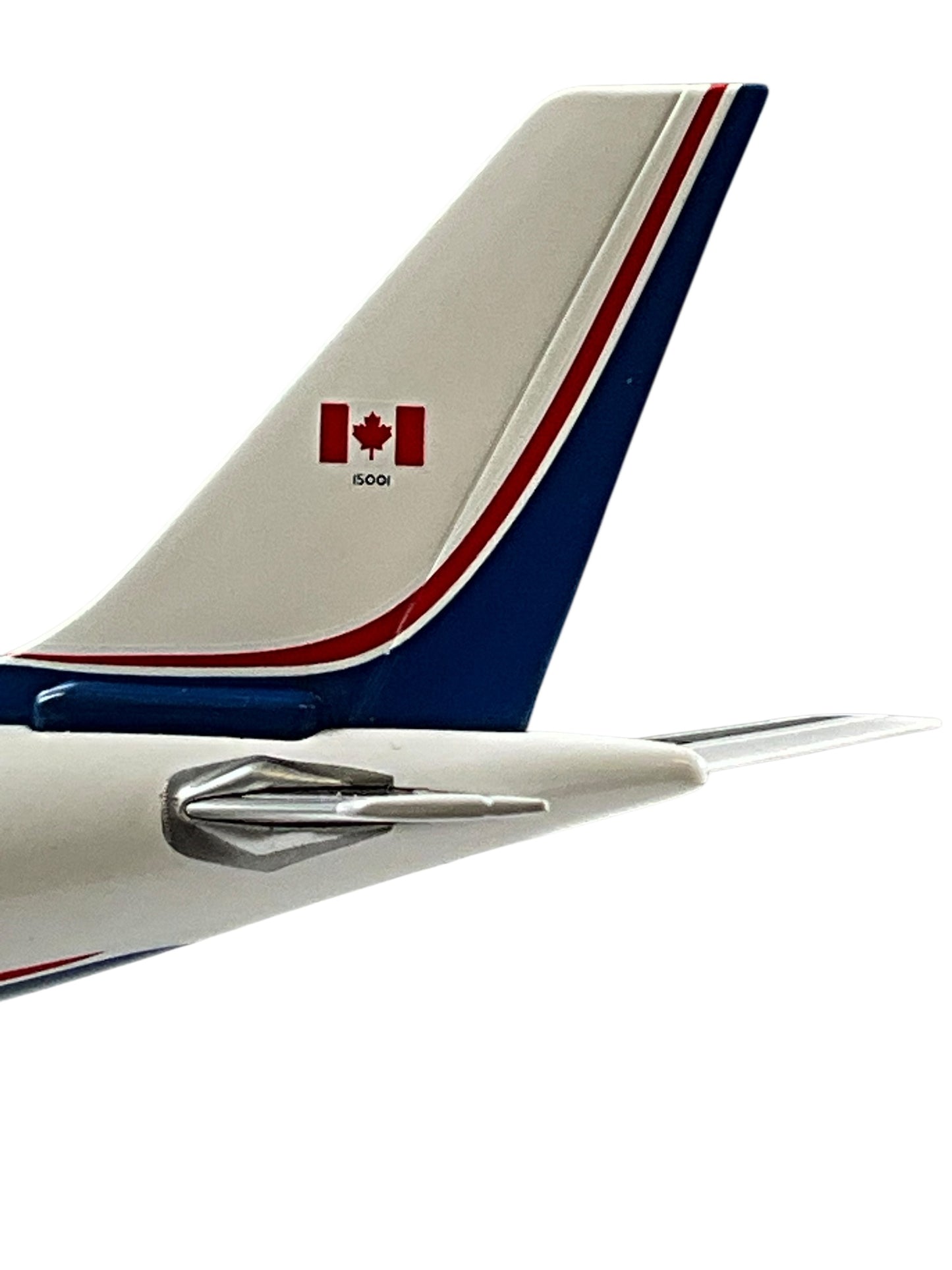1/200 HOBBYMASTER AIRBUS (A310-304) CC-150 POLARIS 437(T) Husky Sqn RCAF (LIMITED EDITION)
