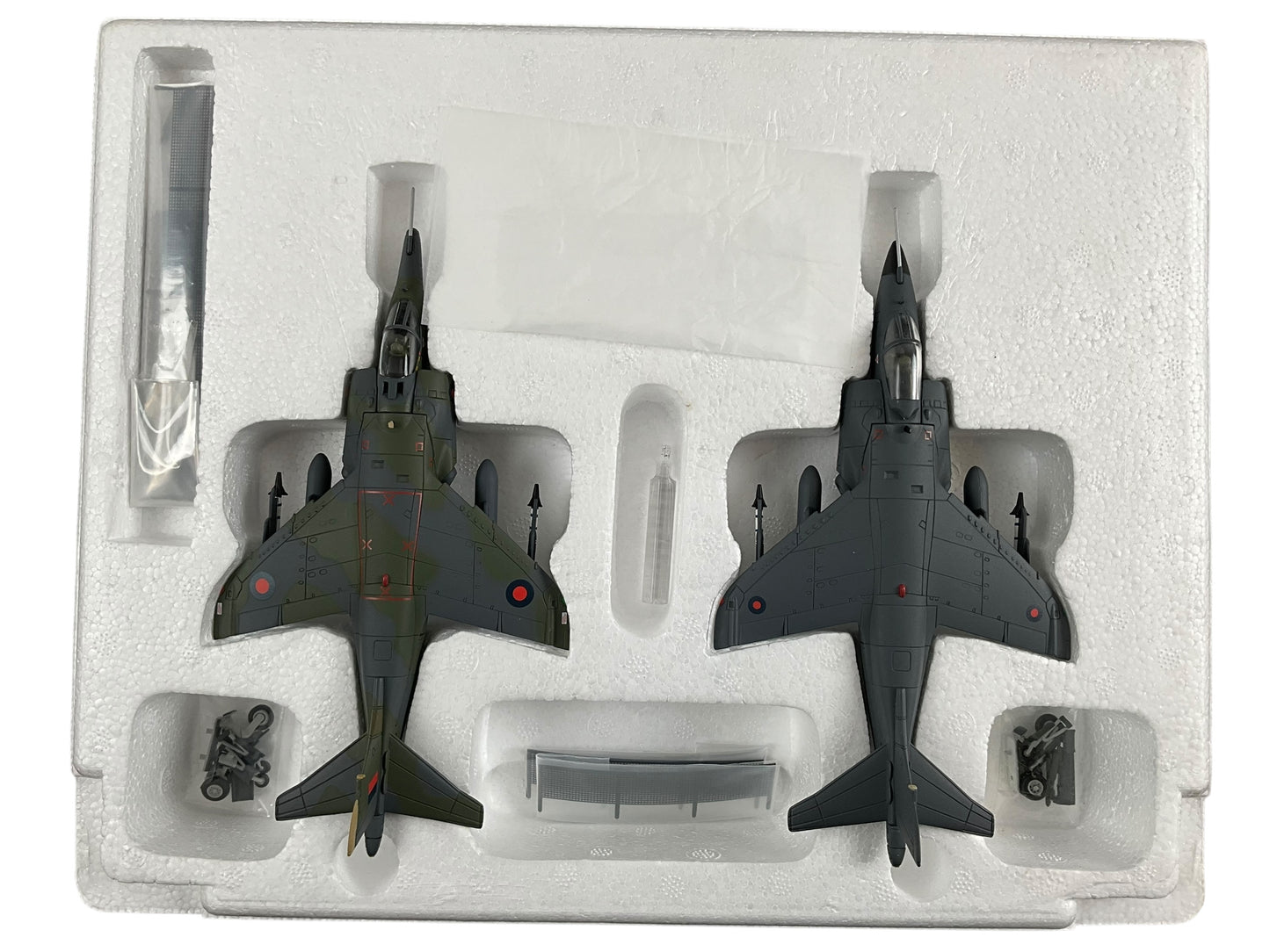 1/72 Corgi (AA39901) B.A.E. Sea Harrier FRS.Mk1 (ZA174) FAA 801 & Harrier GR3 (XW767) No.1 Sqn RAF HMS Hermes Diorama (Limited Edition #1331 of ONLY 1460)