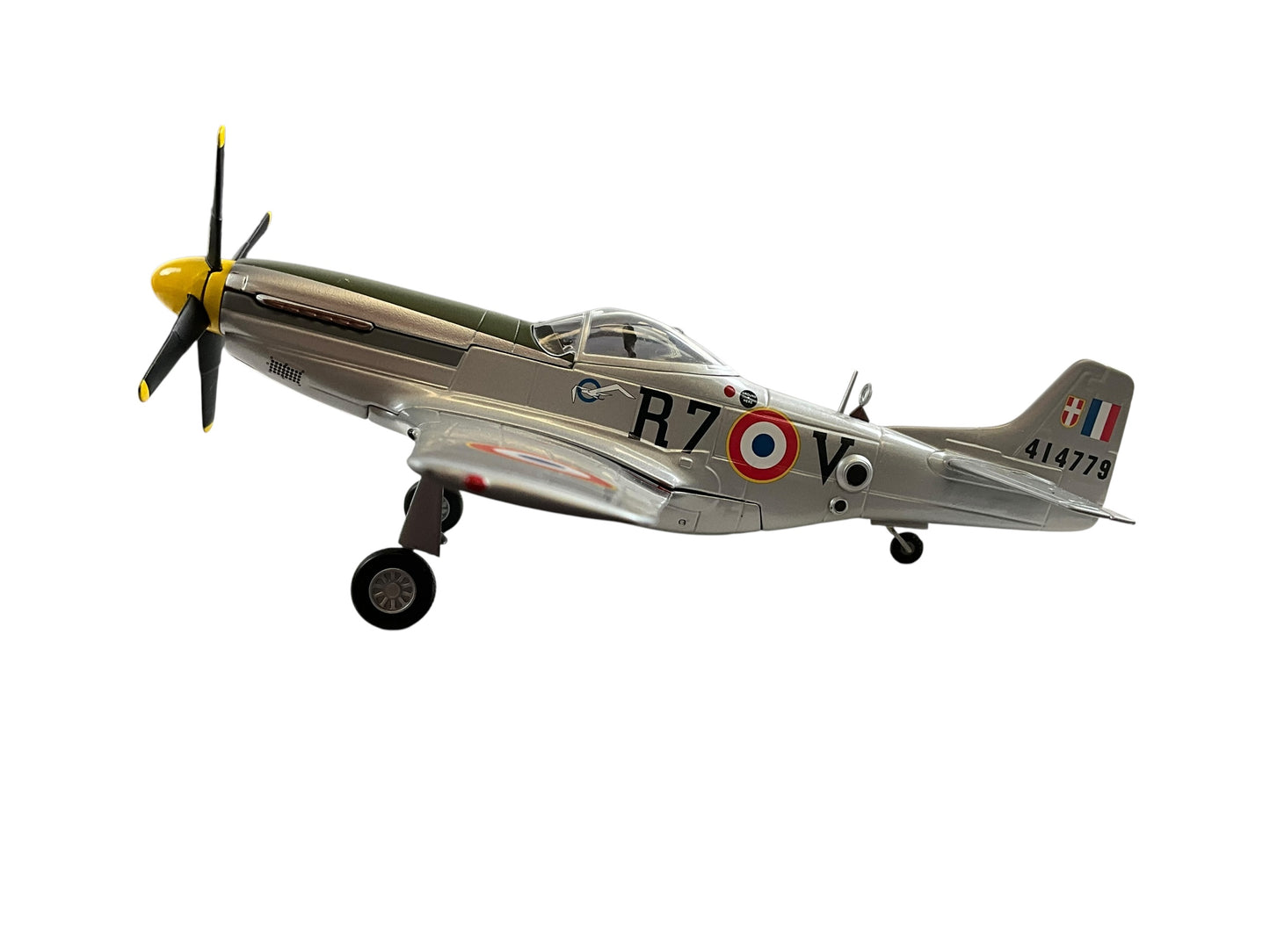 1/48 Franklin Mint/Armour (B11B673) North American F6D (P51D) Mustang (414779 / R7+V) "Special Version" GR 2/23 Savoie, Armee De L'Air, Freiburg, France 1945 (Limited Edition) 2004 Release