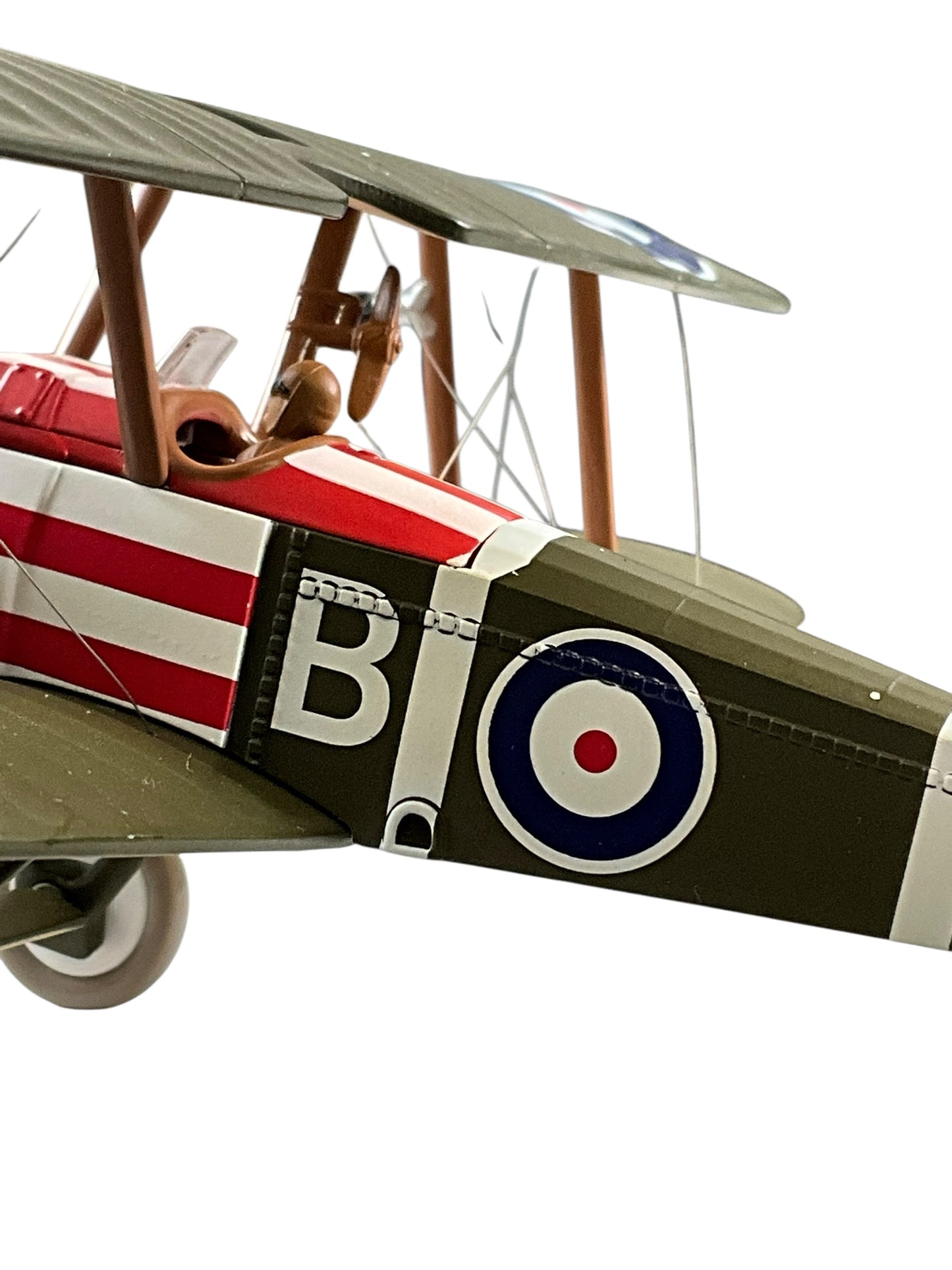 1/48 Corgi (AA38103) Sopwith Camel (B6299) flown by Flt/Lt N.M. MacGregor (7 Kills) Naval 10 Sqn R.N.A.S. Teteghem late 1917 (Limited Edition #1091 of Only 1500)