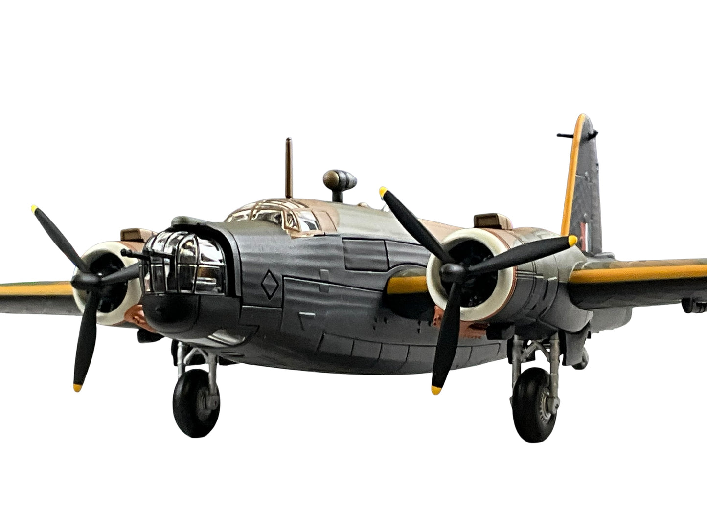 1/72 Corgi (AA345803) Vickers Wellington Mk.III (Z1572 / VR+Q) 419 "Moose" Sqdn R.C.A.F. Mildenhall, Suffolk May 1942 (Limited Edition #0785 of ONLY 1600)