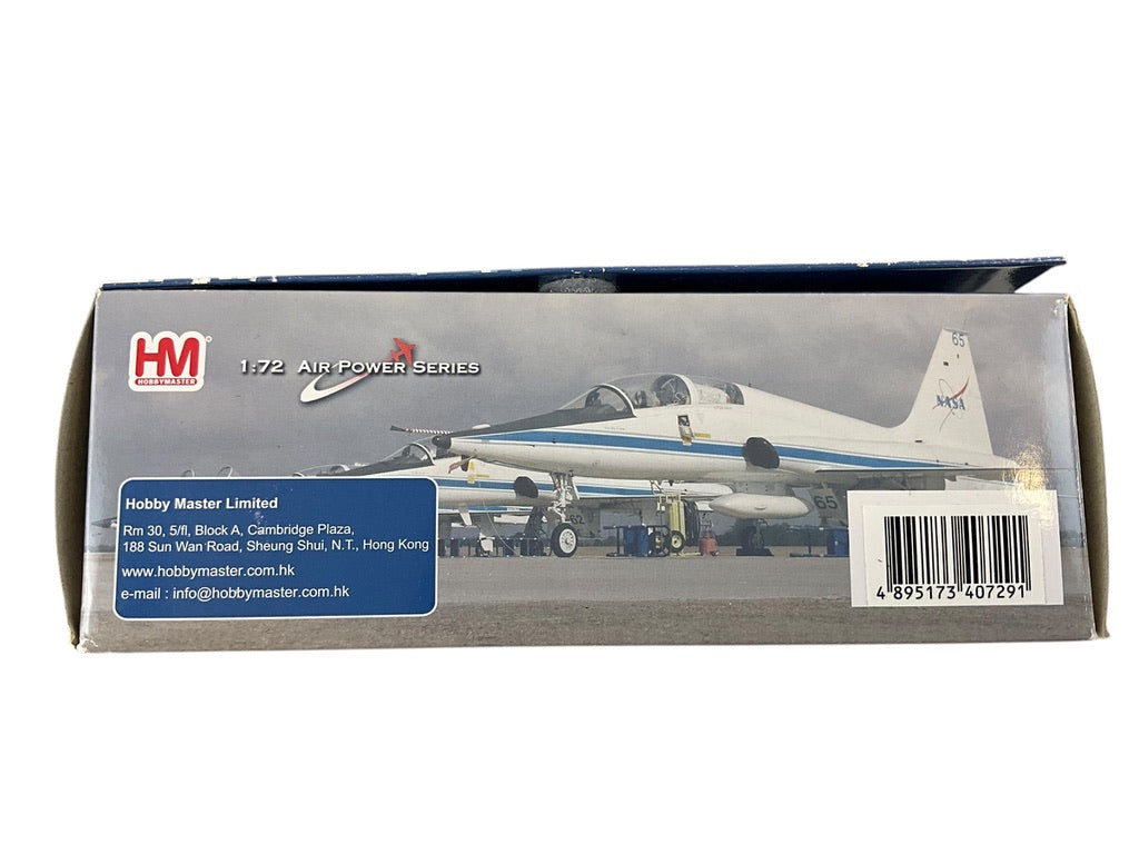 1/72 HobbyMaster (HA5403) Northrop T38A Talon (60-551) "Jackie Cochran" Edwards's Air Force Base, California U.S.A.F. 1961 (Limited Edition)
