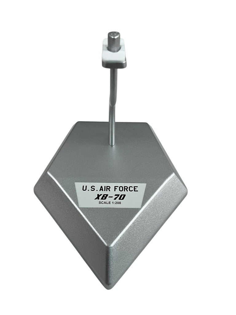 1/200 SQ Wings (L2080) North American XB70 Valkyrie (20001) Edwards AFB, Ca 1966, N.A.S.A. (Limited Edition)