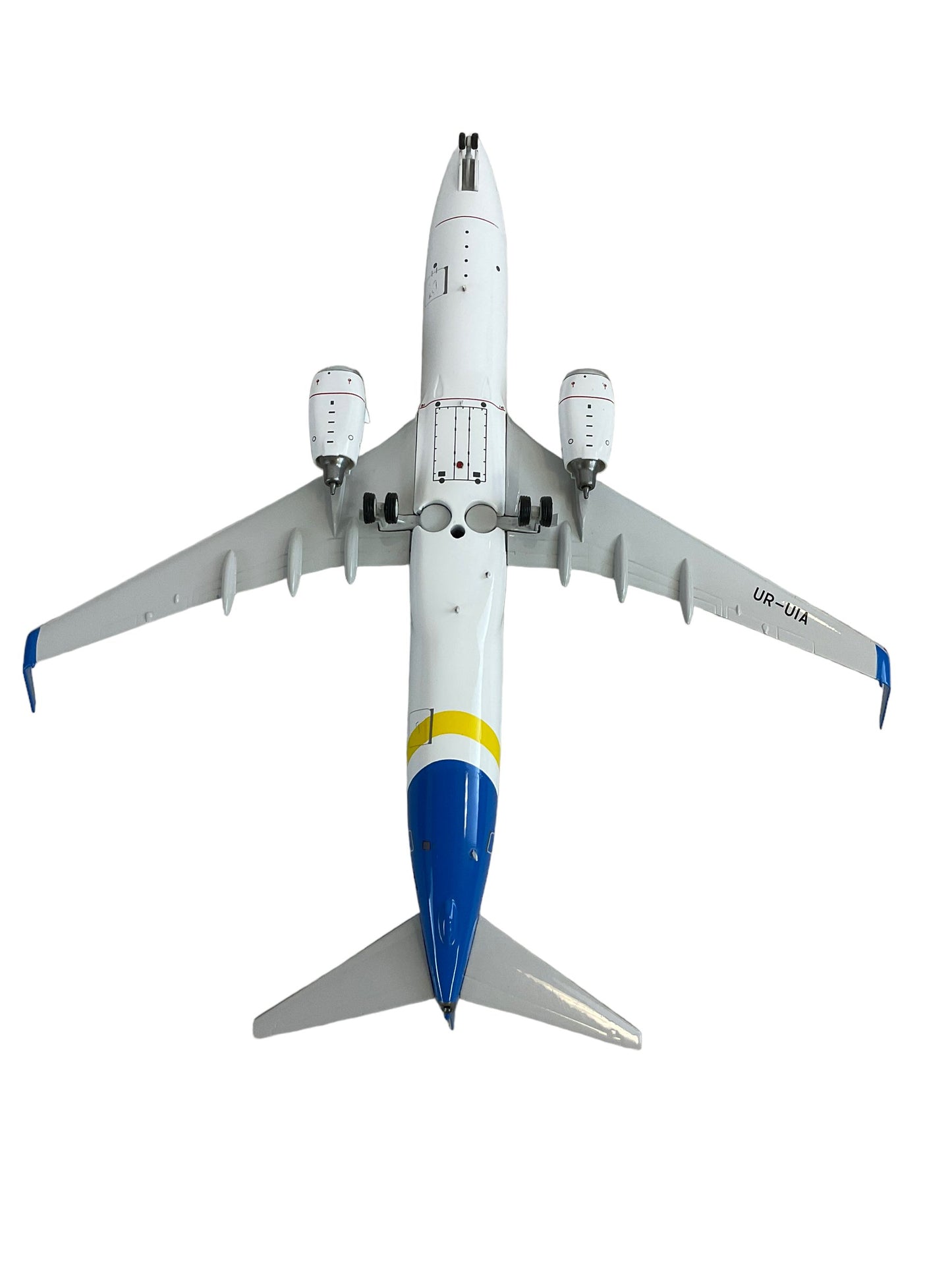 Ukrainian International Airlines Boeing 737-800 JC Wings 1:200 Scale Die Cast Model NIB