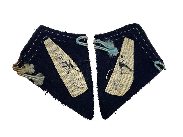WW1 French Army Aviation Collars Insignia Pair