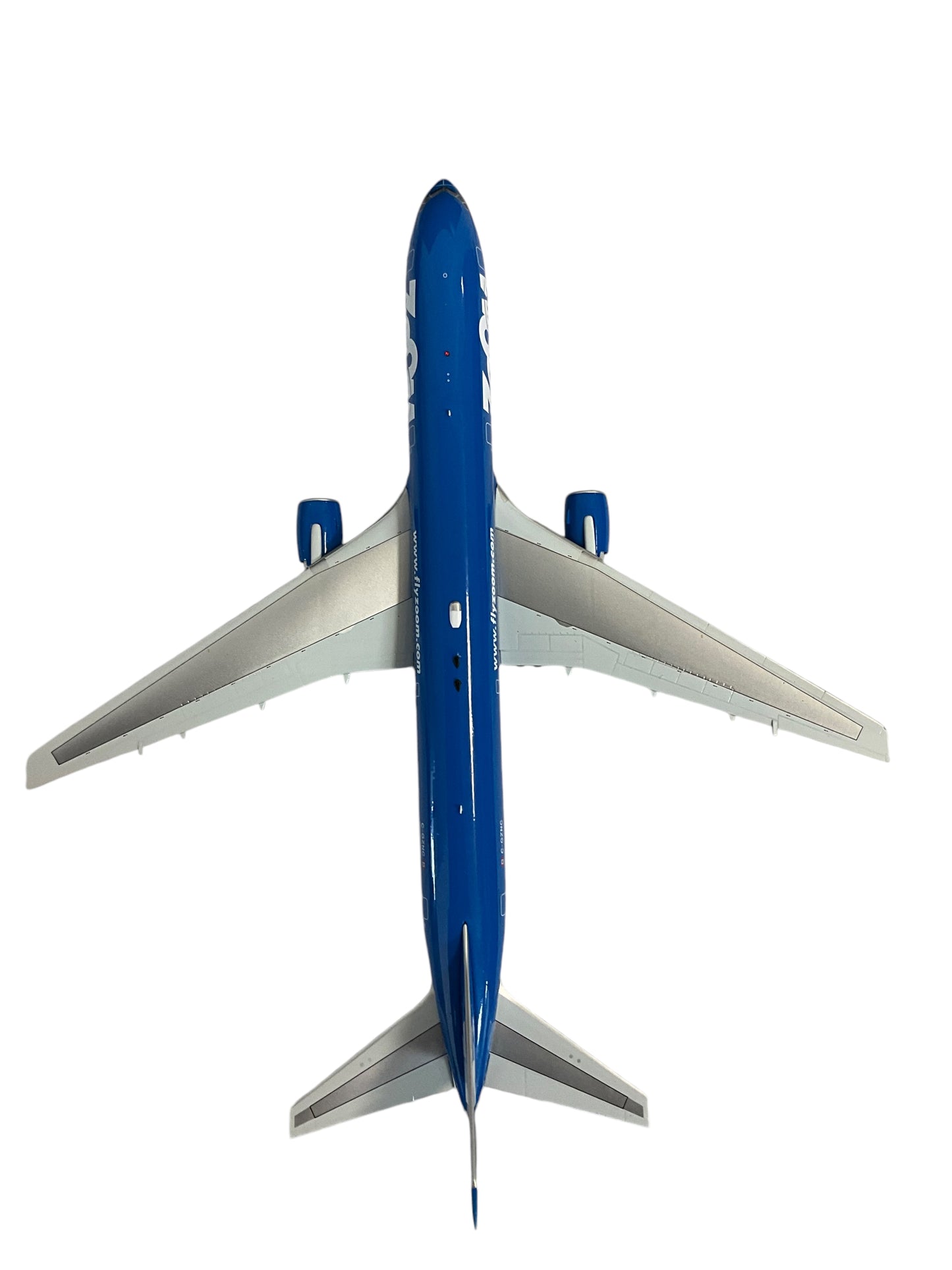 1/200 Inflight200 (IF763Z41023) Boeing B767-300 (C-FZNC) Zoom (Limited Edition)