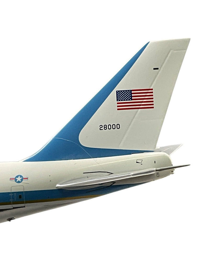 1/200 Inflight200 (IFVC25A0222P) Boeing (VC25A) B747-200 (28000) "Air Force One" United States of America (Limited Edition) 2022 Release