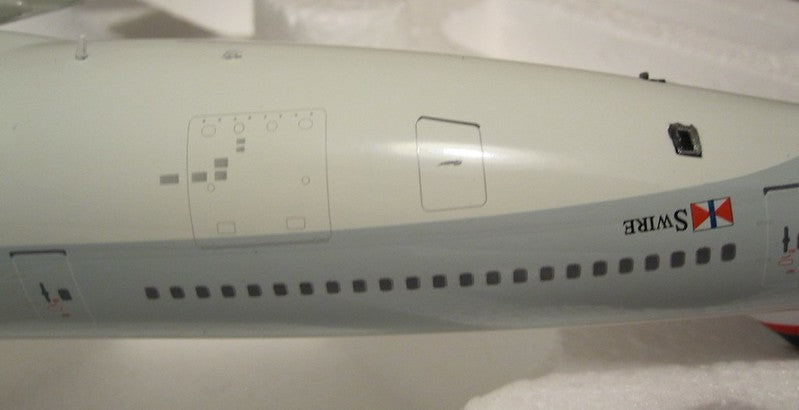 1/200 Blue Box (BBOX-CX-01) Boeing B747-400 (B-HOW) Cathay Pacific (Limited Edition) 2013 Release