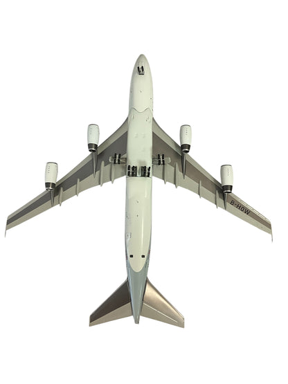 1/200 Blue Box (BBOX-CX-01 / BBOX-CATH-889) Boeing B747-400 (B-HOW)  "Asia's World City - Hong Kong" Cathay Pacific (Limited Edition 200 to 250 units) 2013 Release
