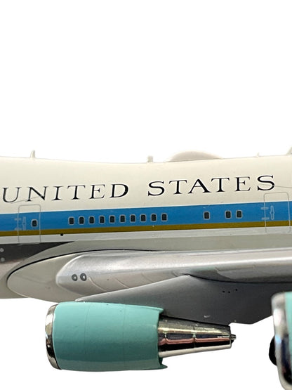 1/200 Inflight200 (IFVC25A0222P) Boeing (VC25A) B747-200 (28000) "Air Force One" United States of America (Limited Edition) 2022 Release