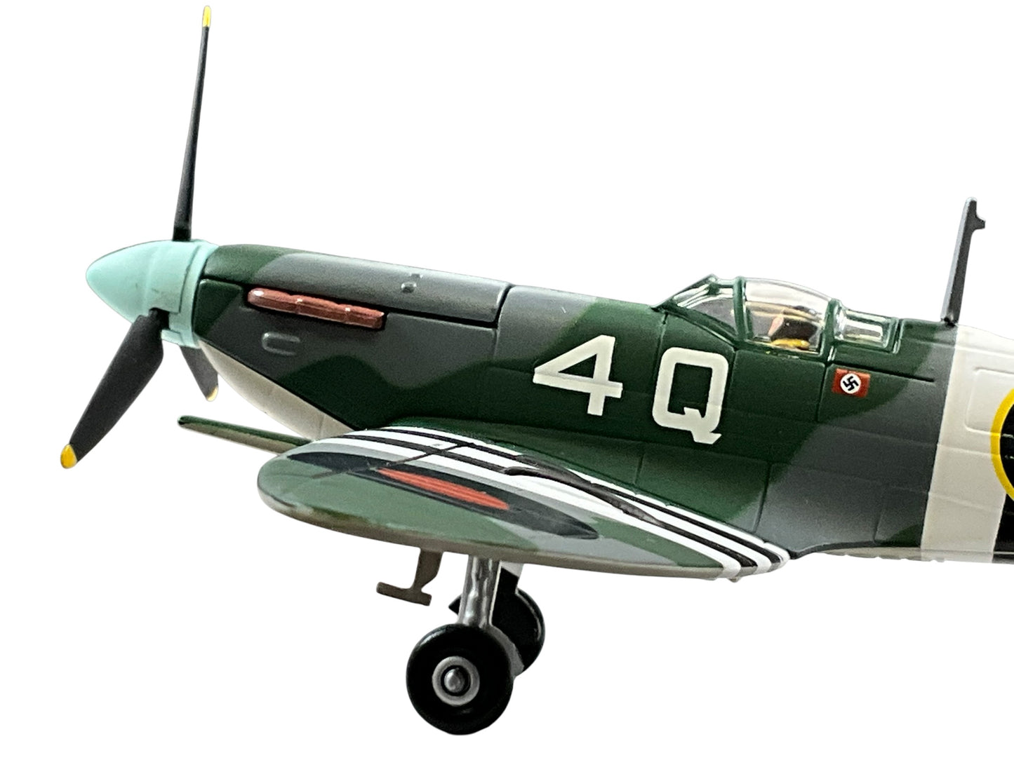 1/72 Corgi (AA31906) Supermarine Spitfire MK.VB (4Q) "D-Day 60th Anniversary" Normandy June 1944, VCS-7 (Cruiser Scouting Sqdn) U.S. Navy (Limited Edition #6147 of Only 7100) 2004 Release