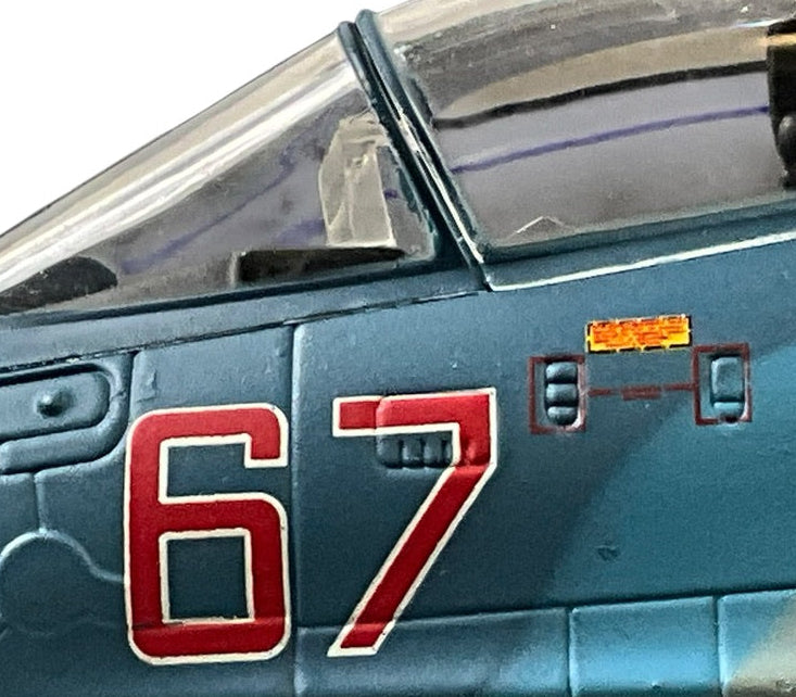 1/72 HobbyMaster (HA6401) Sukhoi SU33 Flanker-D (Red 67) 1st Aviation Squadron, 279th Shipborne Fighter Aviation Regiment, Russian Navy, Feb 2014 (Limited Edition)