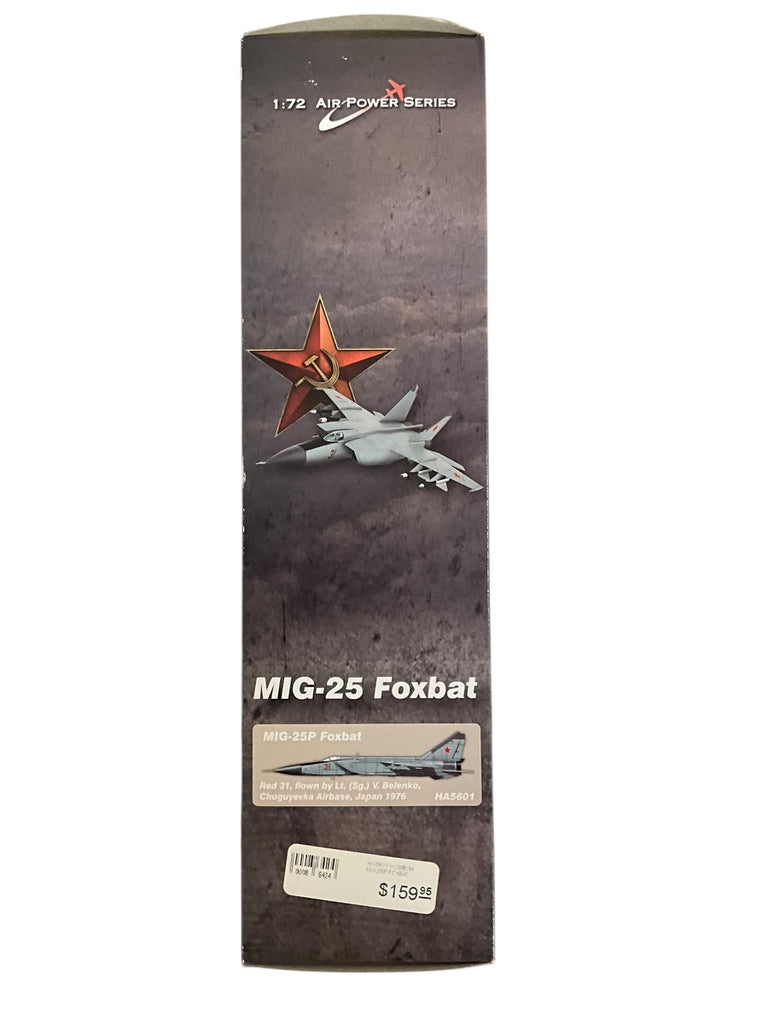 1/72 HobbyMaster (HA5601) Mikoyan MiG25P Foxbat (Red 31) flown by Lt. (Sg.) V. Belenko defection to  Hakodate, Japan 1976 513th Fighter Rgt, 11th Air Army, Soviet Air Force (Limited Edition) 2017 Release