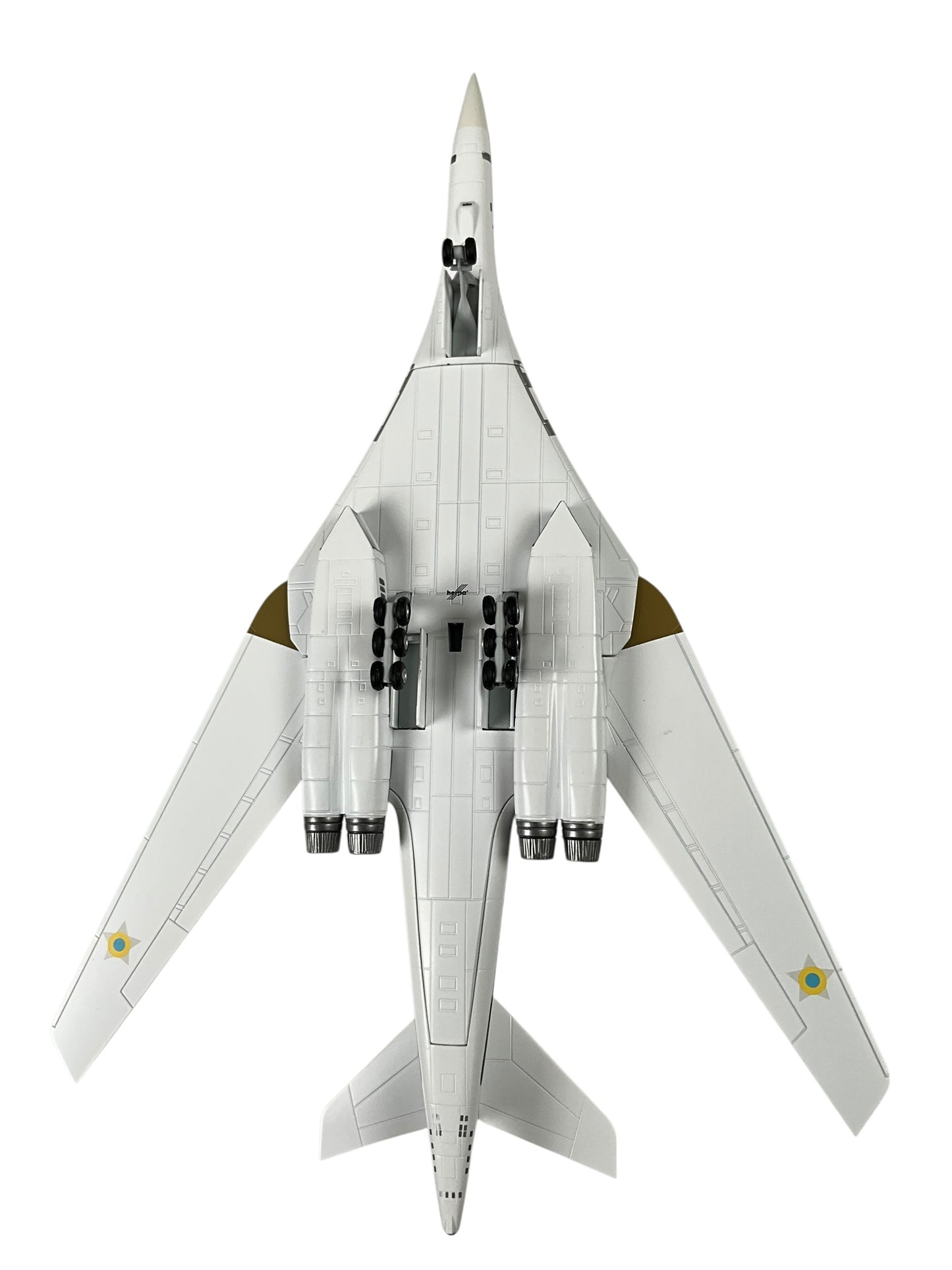 1/200 Herpa (570824) Tupolev Tu160 Blackjack (Red 10) Prylukt AB, 184 GvTBAP Ukraine Air Force (Limited Edition)