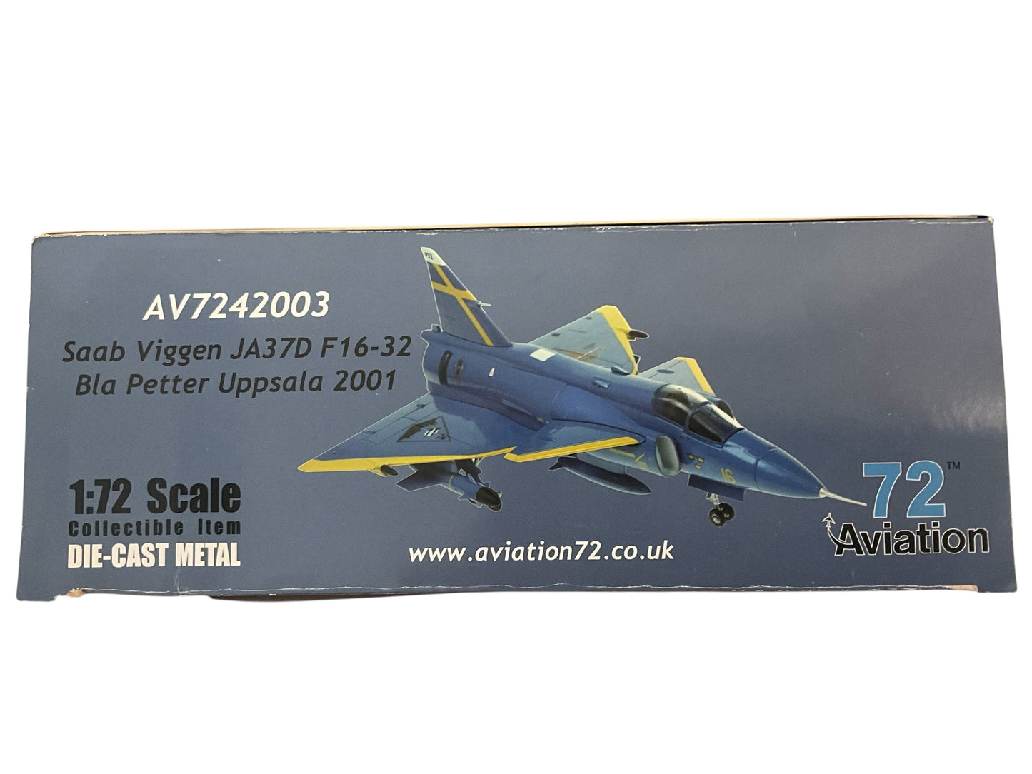 1/72 Aviation72 (AV7242003) Saab JA37D Viggen (F16-32) "Bla Petter Uppsala" 2001 Swedesh Air Force (Limited Edition of Only 600)