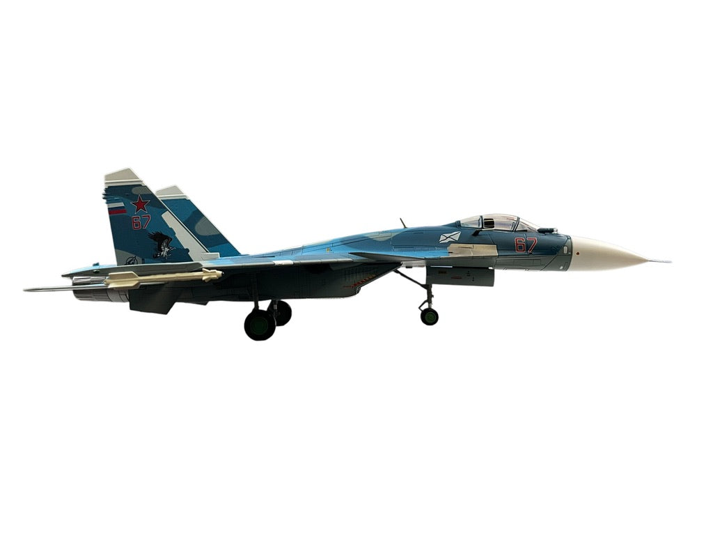 1/72 HobbyMaster (HA6401) Sukhoi SU33 Flanker-D (Red 67) 1st Aviation Squadron, 279th Shipborne Fighter Aviation Regiment, Russian Navy, Feb 2014 (Limited Edition)
