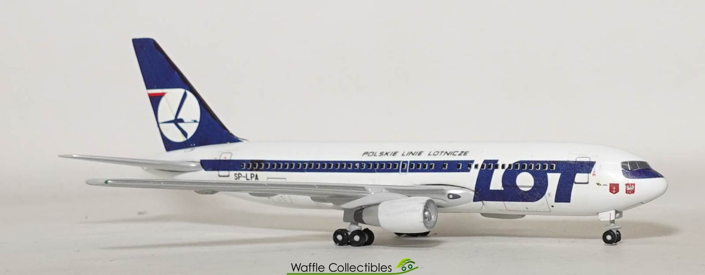 1/200 Inflight200 (IF762LO0122) Boeing B767-25DER (SP-LOA) LOT Polish Airlines (Limited Edition) 2022 Release
