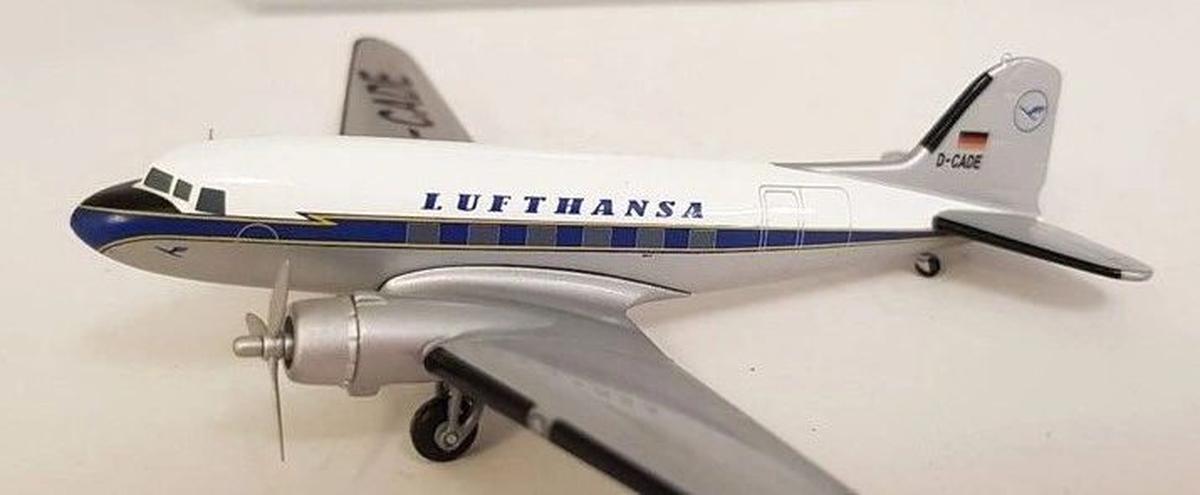 1/200 HERPA DOUGLAS C47B/DC3 LUFTHANSA 1955-1959 (LIMITED EDITION)