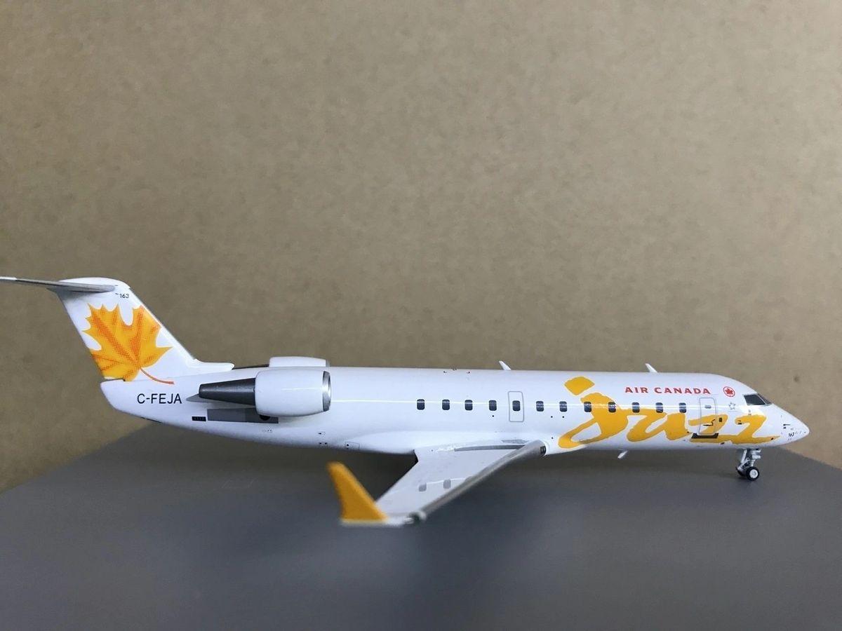 1/200 HYJL-WINGS BOMBARDIER CRJ200 AIR CANADA JAZZ