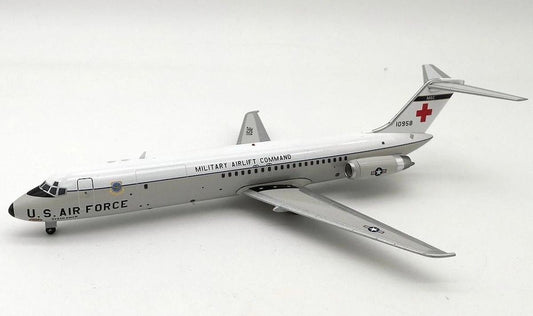 1/200 (INFLIGHT200) COMPASS-MODELS (CMDC901) McDONNELL-DOUGLAS C9A NIGHTINGALE 375th Aeromedical Airlift Wing