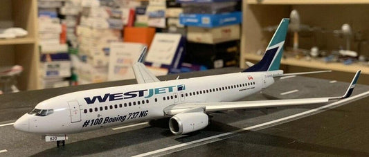 1/200 JC-WINGS BOEING B737-800 Flaps Down WESTJET AIRLINES Ltd (LIMITED EDITION)