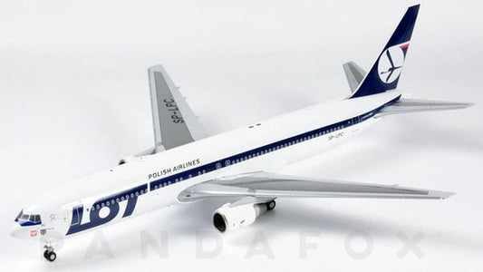 1/200 JC-WINGS BOEING B767-300ER LOT POLISH AIRLINES (LIMITED EDITION)