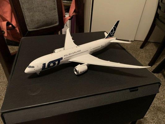 1/200 PHOENIX BOEING B787-8 LOT POLISH AIRLINES (LIMITED EDITION)