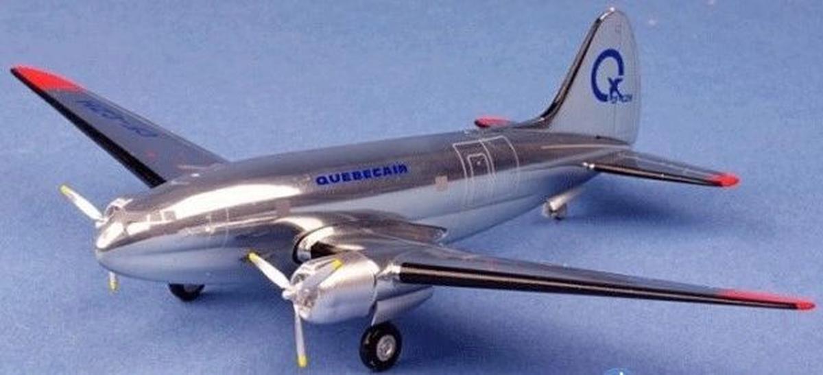 1/200 WESTERN-MODELS CURITSS C-46F-1-CU COMMANDO QUEBECAIR CARGO (LIMITED EDITION of ONLY 70)