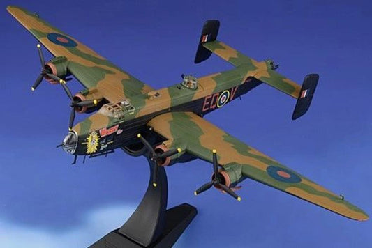 1/72 CORGI (AA37208) HANDLEY PAGE HALIFAX B.VII (PN230 EQ-V) - Vicky the Vicious Virgin - Unton-on-Ouse 1945 - 408 Goose Sqdn - No.6 (R.C.A.F.) Group - R.C.A.F. (LIMITED EDITION #1226 of ONLY 1400)