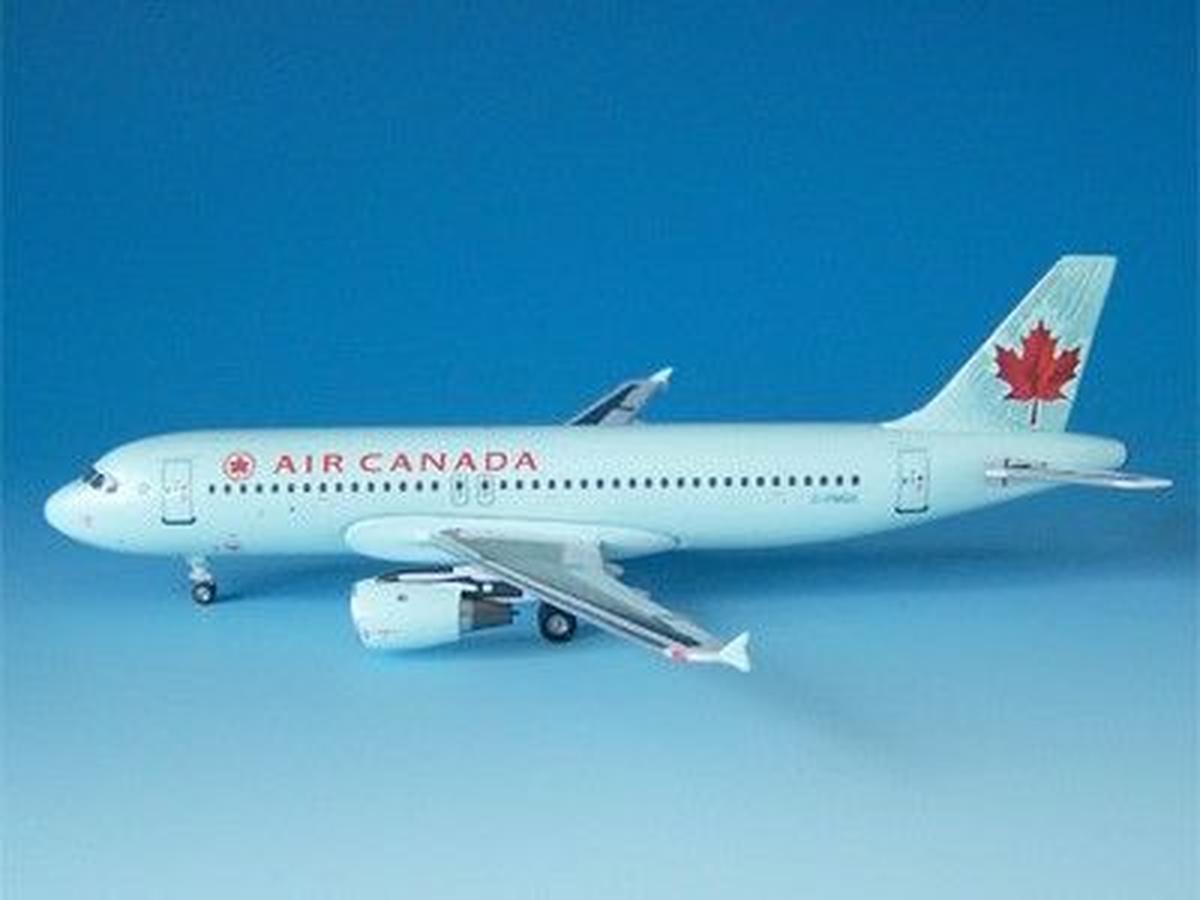 1/200 AERO-200 AIRBUS A320-211 AIR-CANADA (EXTREMELY LIMITED EDITION of less than 100)