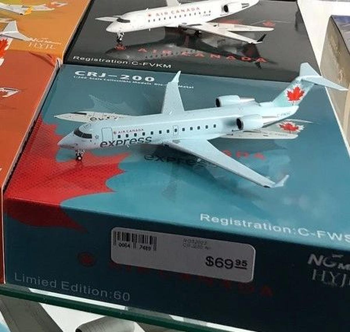 1/200 HYJL BOMBARIER CRJ200ER AIR CANADA EXPRESS JAZZ (LIMITED EDITION #57 of ONLY 60)