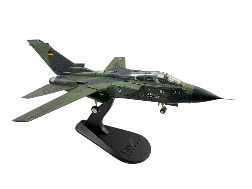 1/72 Hobbymaster (HA6701) Panavia Tornado IDS (44+43) Allgau 1980's JBG34 Deutsche Bundes Luftwaffe (Limited Edition)
