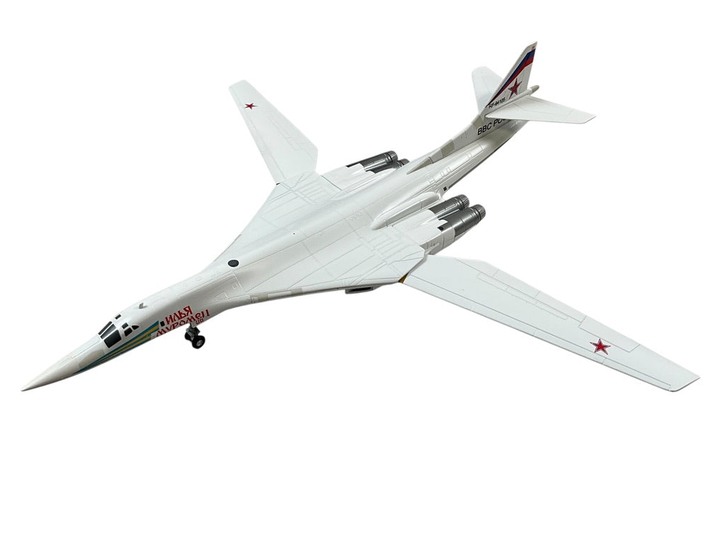 1/200 Herpa (559867) Tupolev TU-160M (White Swan) "Blackjack" (RF-94106) "Ilya Muromets" 6950th Guards AB Engels-2, Russian Air Force (Limited Edition)