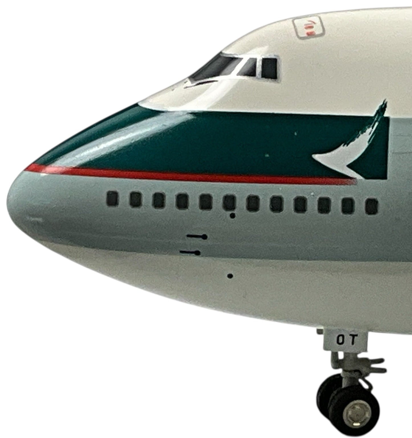 1/200 Blue Box (BBOX-CX-02 / BBOX-CATH-888) Boeing B747-467 (VR-HOT) "1994 Brush Wing Livery" Cathay Pacific (Limited Edition #115 of ONLY 240) 2013 Release