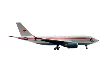 1/200 Gemini200 (G2CAF862) Airbus (A310-304) CC150 Polaris (150003) Hi-Vis White with Modified Lightning Bolt LIvery 437(T) "Husky" Sqdn, Canadian Armed Forces (Limited Edition) 2020 Release